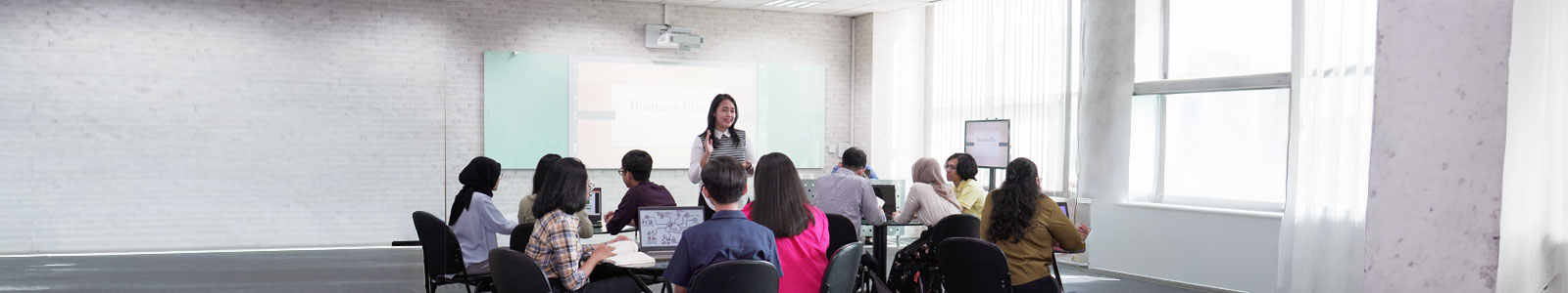 Program Kelas Karyawan banner